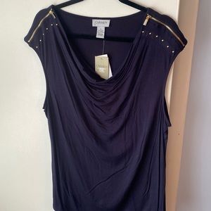 NWT, navy top with gold zipper detail. Carmen XL